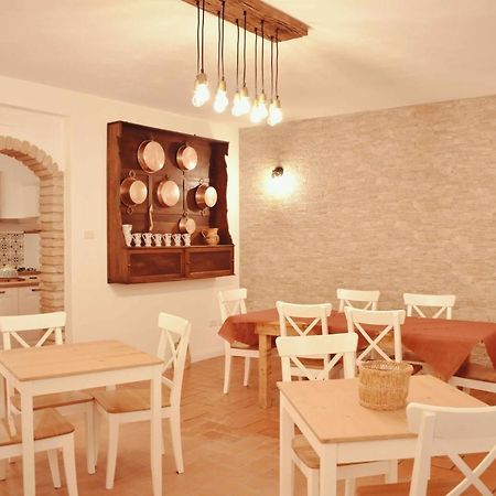 Il Casale Dei Calanchi Bed & Breakfast Aliano Exterior photo