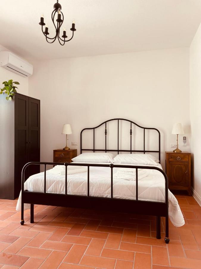 Il Casale Dei Calanchi Bed & Breakfast Aliano Exterior photo